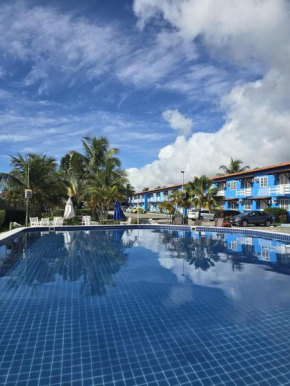 Apto Térreo Mobiliado com Piscina - 400m da Praia de Taperapuan, Próximo ao Axé Moi- Golden Dolphin Residence